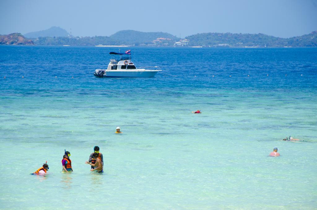 Coral Island Resort Phuket Exterior foto