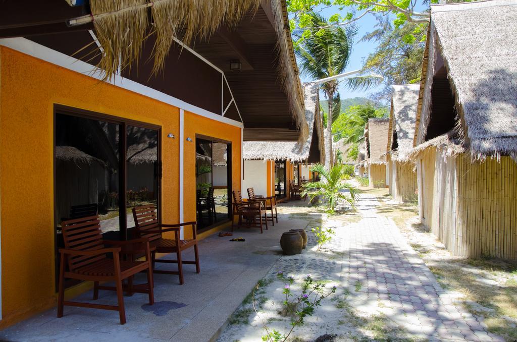Coral Island Resort Phuket Exterior foto