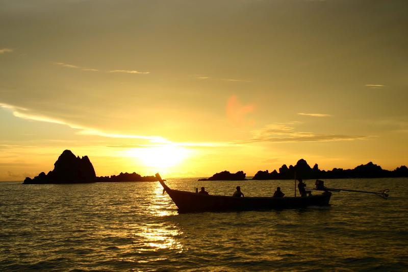 Coral Island Resort Phuket Exterior foto